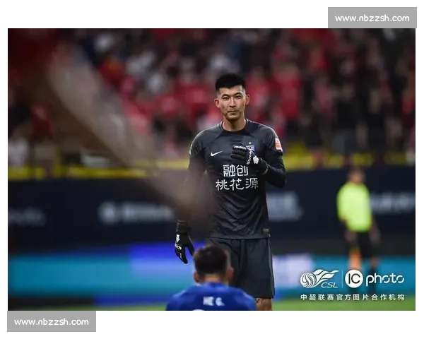 致命失误送登顶良机!蓉城争冠战翻船,刘殿座绝望,媒体人怒喷